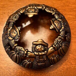 Yankee Candle Metal Illuma-Lid Topper "Harvest" Antiqued Scarecrows & Pumpkins